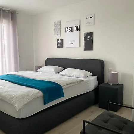Zentrales City Penthouse Friedrichshafen Exterior photo